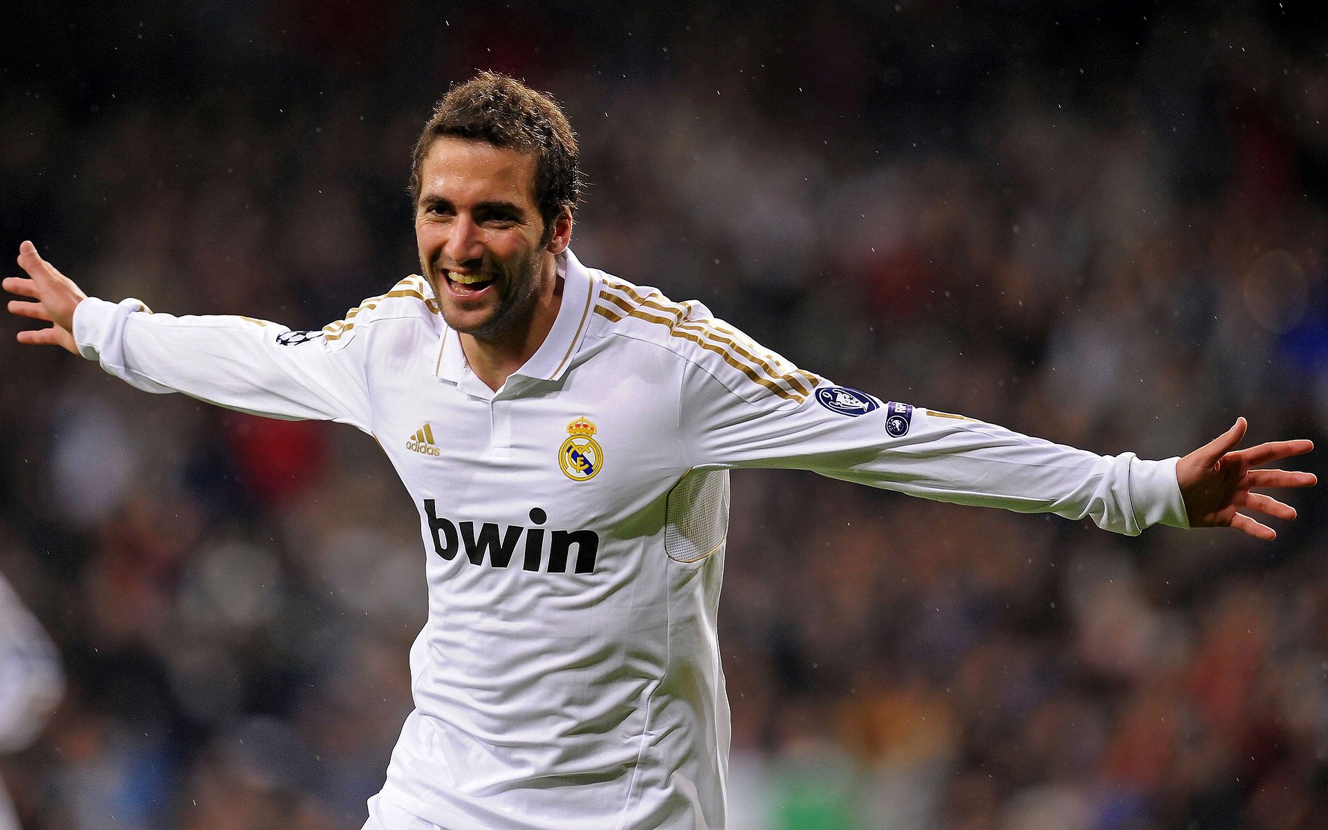 爱游戏下载-麦肯齐：全黑队的“快马”，突破防线的致命武器